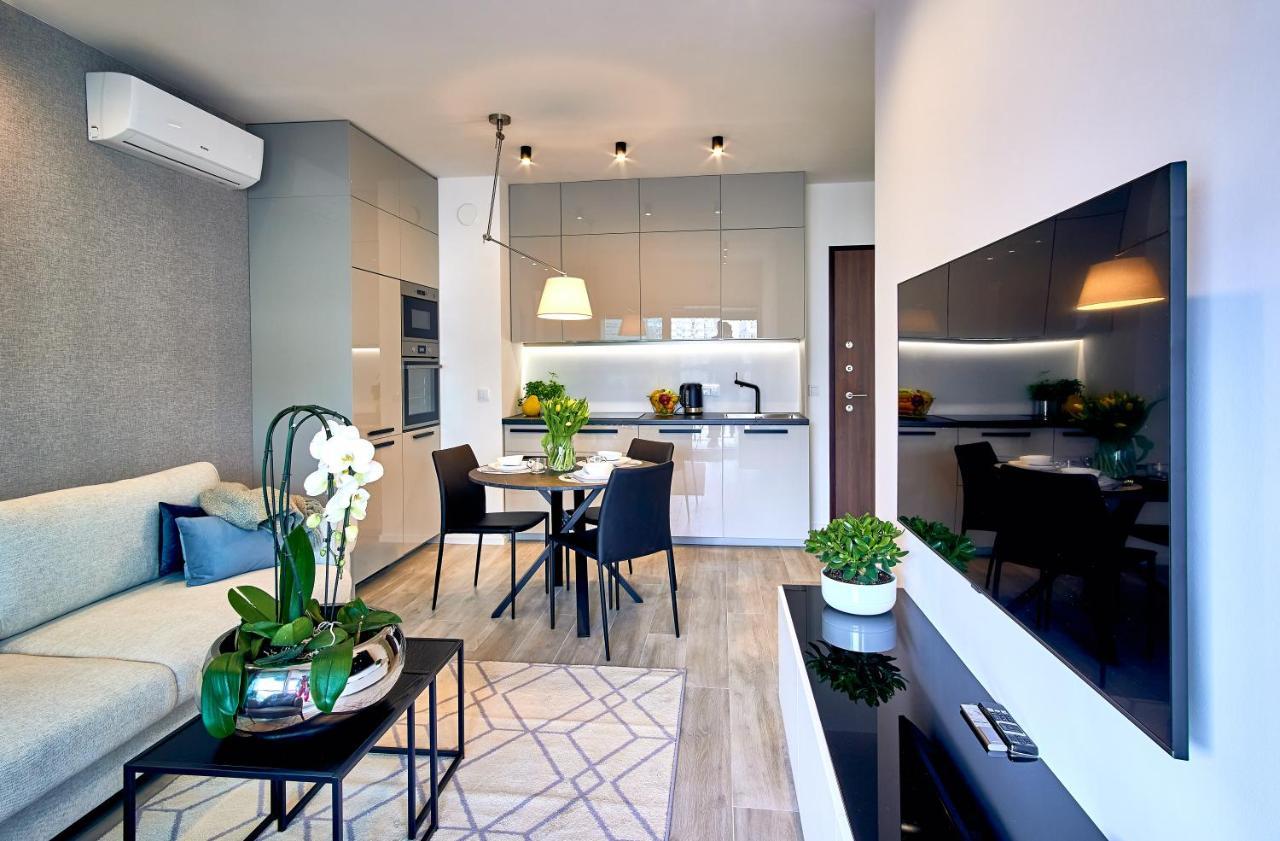 Mennica Residence Apartments By P&O Serviced Apartments Varsovia Exterior foto